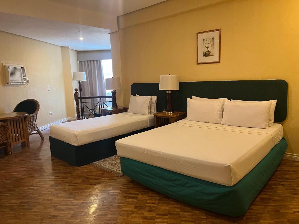 Coco Grande Hotel Dumaguete City Ngoại thất bức ảnh